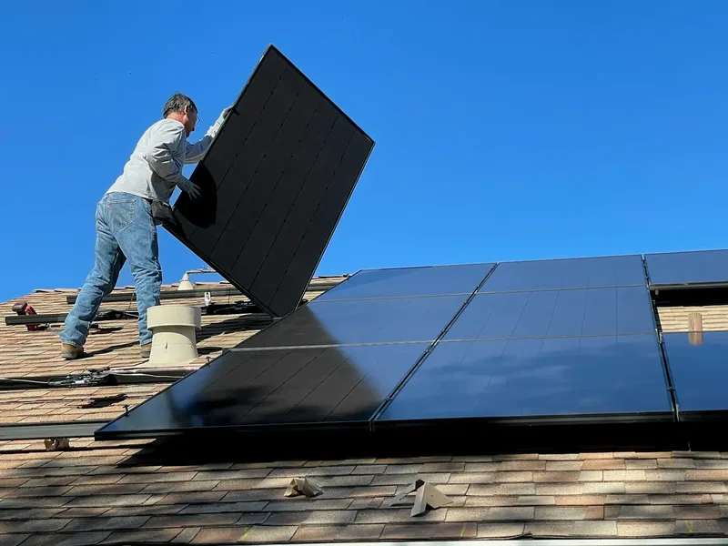 12 kWp Hybrid Solar & Battery System for a Family Home